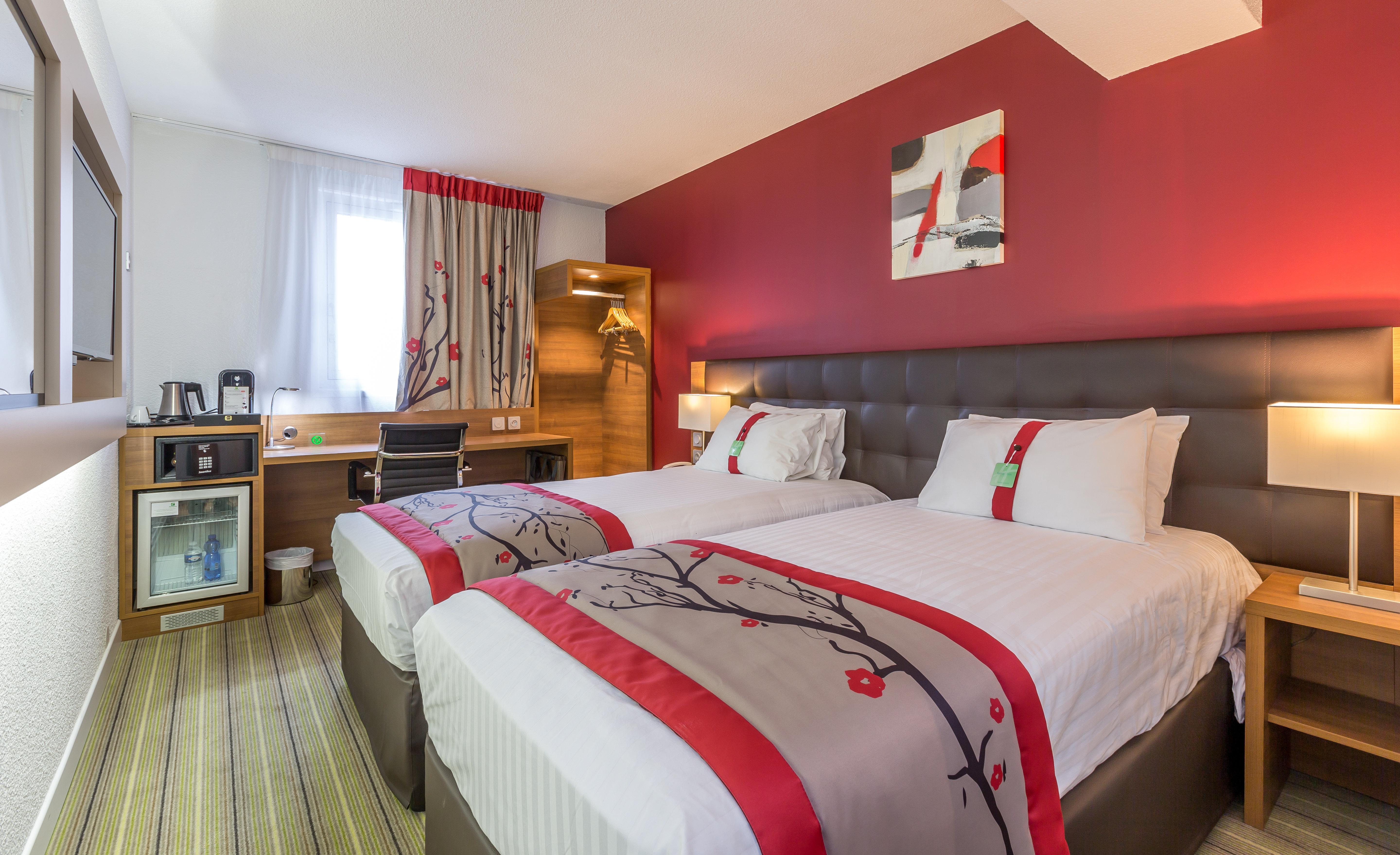 Hotel Ferrand Centre By Ihg 4*