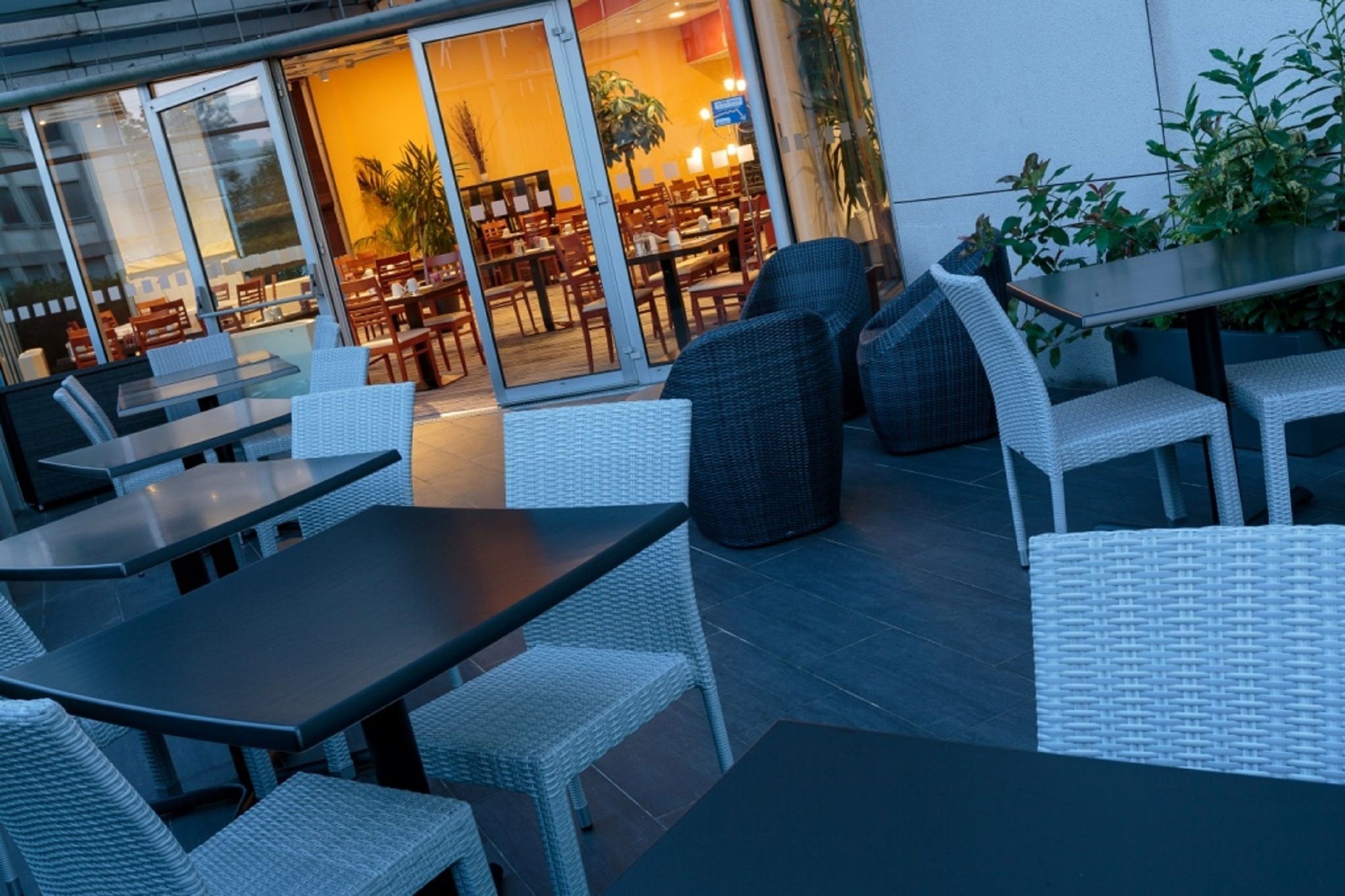 Hotel Ferrand Centre By Ihg 4*